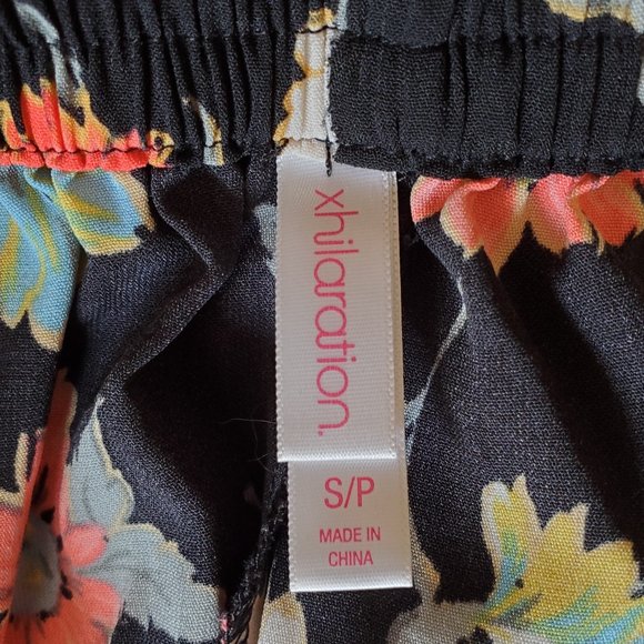 Xhilaration 2-piece Floral Set - Picture 6 of 7